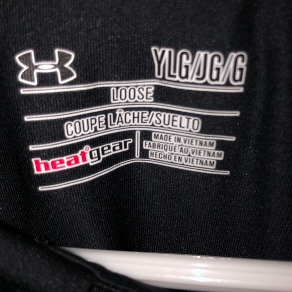 🍃Boys under armor tee🍃 - Picture 3 of 3